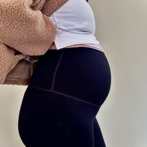 model zwanger mom to be legging